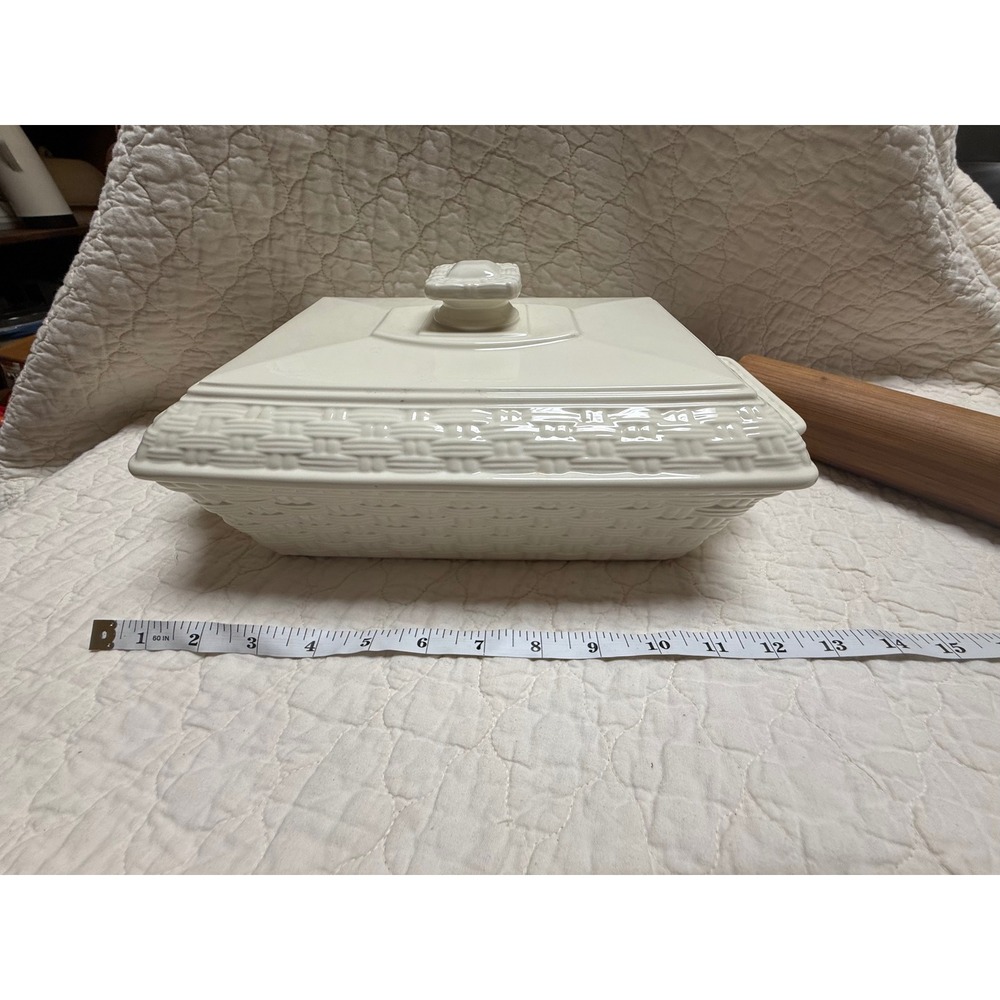 Belleek‎ Everyday Ireland White Basketweave Lidded Casserole Rectangular Baker
